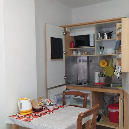 Chez Tamara With Private Parking And Air Conditioned Apartament